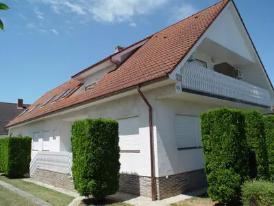 Ferienhaus für 12 Personen (350 m²) in Balatonszárszó 3/10