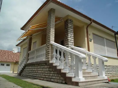 Ferienhaus für 6 Personen (140 m²) in Balatonszárszó 3/10