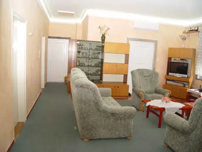 Ferienhaus für 6 Personen (140 m²) in Balatonszárszó 8/10