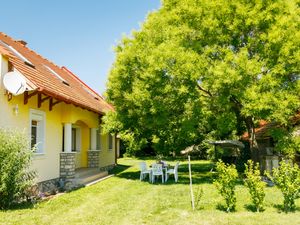Ferienhaus für 8 Personen (150 m²) in Balatonudvari