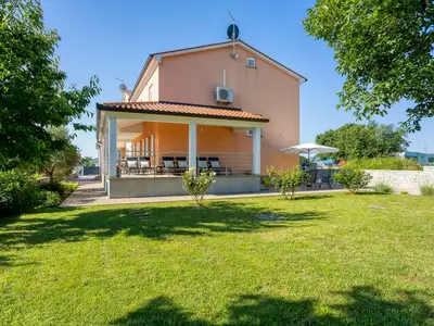 Ferienhaus für 6 Personen (140 m²) in Bale 2/10