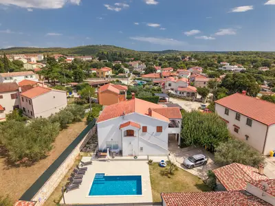 Ferienhaus für 6 Personen (222 m²) in Bale 4/10