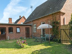 24053333-Ferienhaus-6-Bandholm-300x225-1