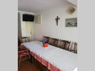 DiningRoom