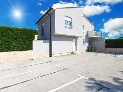 Ferienhaus für 8 Personen (90 m²) in Banjole 2/10