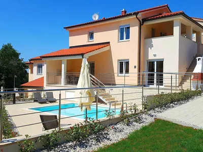 Ferienhaus für 10 Personen (200 m²) in Banjole 1/10