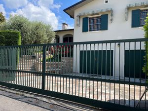 23147681-Ferienhaus-8-Bardolino-300x225-1