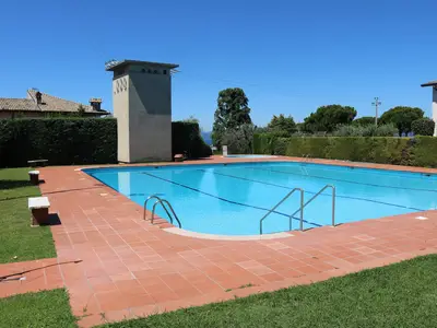 PoolOfHouse