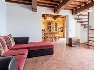 23766188-Ferienhaus-6-Barga-300x225-2