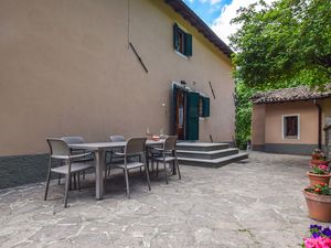 24043914-Ferienhaus-6-Barga-300x225-1