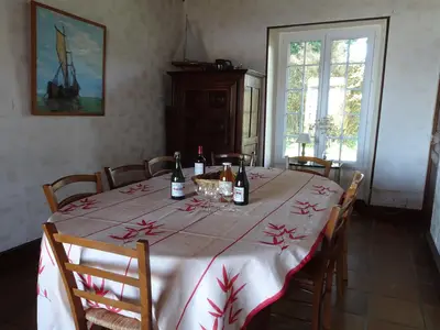 DiningRoom