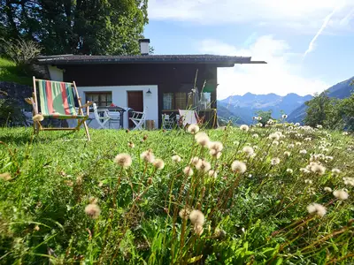 Haus mit Blick auf die Verwall Gebirge im Osten