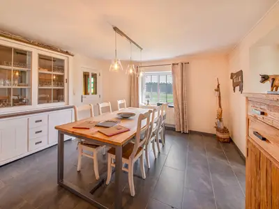 DiningRoom