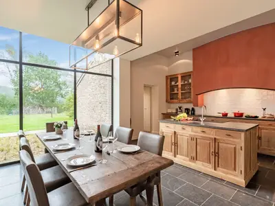 DiningRoom
