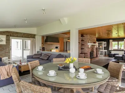 DiningRoom