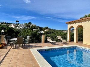 19205137-Ferienhaus-6-Begur-300x225-2