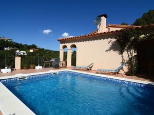 19205137-Ferienhaus-6-Begur-300x225-5