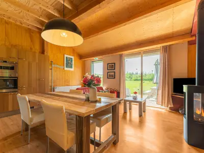 DiningRoom