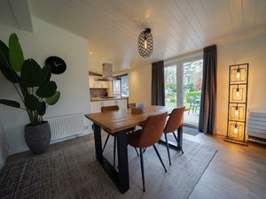 23987499-Ferienhaus-4-Belfeld-300x225-3