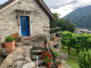 23034119-Ferienhaus-4-Bellinzona-300x225-3