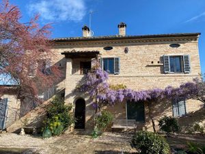 Ferienhaus für 12 Personen (280 m²) in Belmonte Piceno