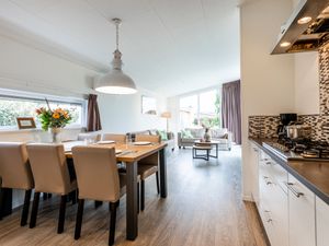 23843389-Ferienhaus-6-Bemelen-300x225-1