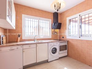 23747392-Ferienhaus-8-Benalmádena-300x225-3