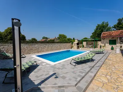pool
