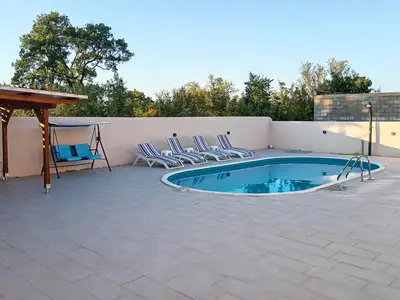 pool