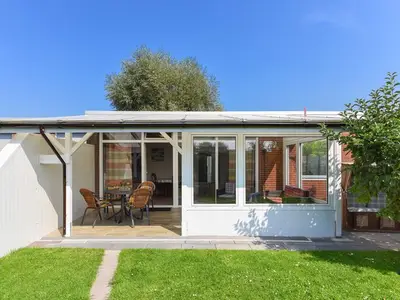 Ferienhaus für 5 Personen (100 m²) in Bensersiel 8/10