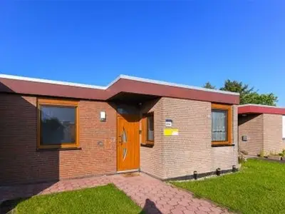 Ferienhaus für 4 Personen (65 m²) in Bensersiel 1/10