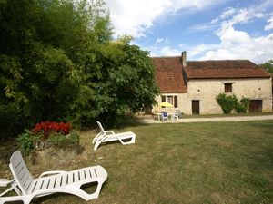 19344564-Ferienhaus-5-Berbiguières-300x225-1