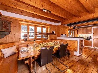 Großzügige Küche mit Essbereich Ferienhaus Gipfelstürmer