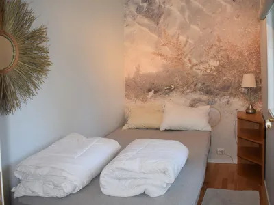 bedroom bedroom