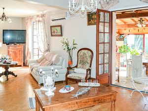 23749329-Ferienhaus-6-Bergerac-300x225-4