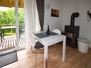 23783266-Ferienhaus-2-Berlingen-300x225-5