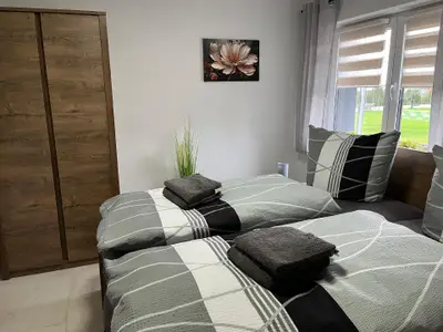 SCHLAFZIMMER 1