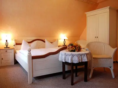 Doppelschlafzimmer im Obergeschoss des Ferienhauses