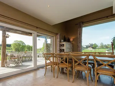 DiningRoom