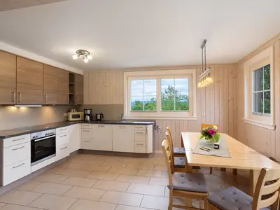 KITCHEN, INSIDE