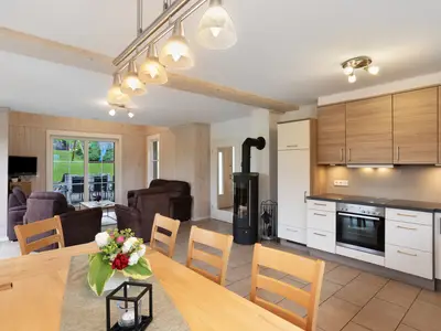 Photo, INSIDE, OUTSIDE