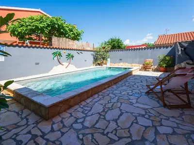 pool