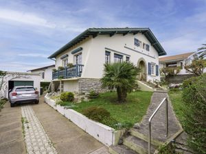 23866857-Ferienhaus-10-Biarritz-300x225-1