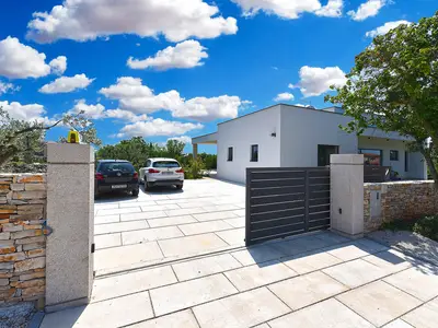 Ferienhaus für 7 Personen (125 m²) in Bibići 10/10