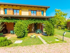 23201493-Ferienhaus-6-Bibione-300x225-5