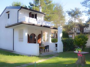 23777738-Ferienhaus-6-Bibione-300x225-4