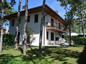 23549194-Ferienhaus-6-Bibione-300x225-0