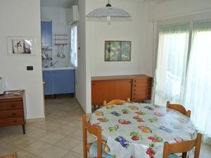 23570760-Ferienhaus-7-Bibione-300x225-3