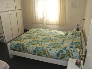 23548219-Ferienhaus-7-Bibione-300x225-5