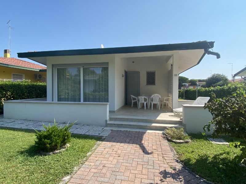 23561722-Ferienhaus-7-Bibione-800x600-1